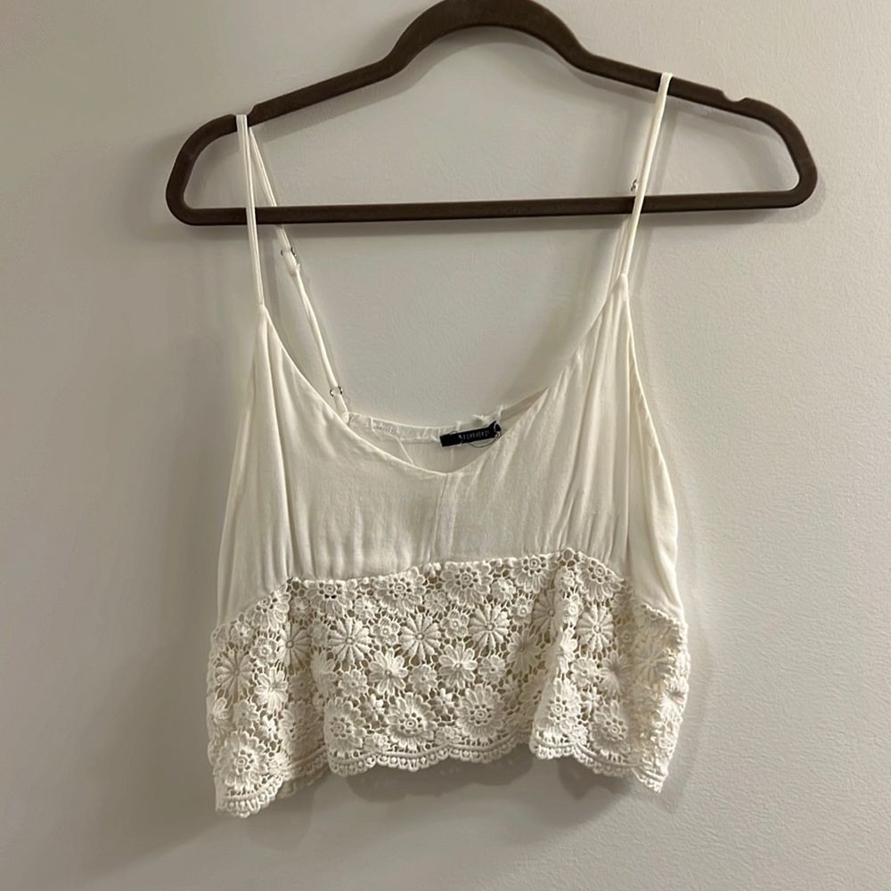 White flowered lace detail crop top